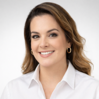 Foto de Dra. Priscila Maria Castro Goiozo 